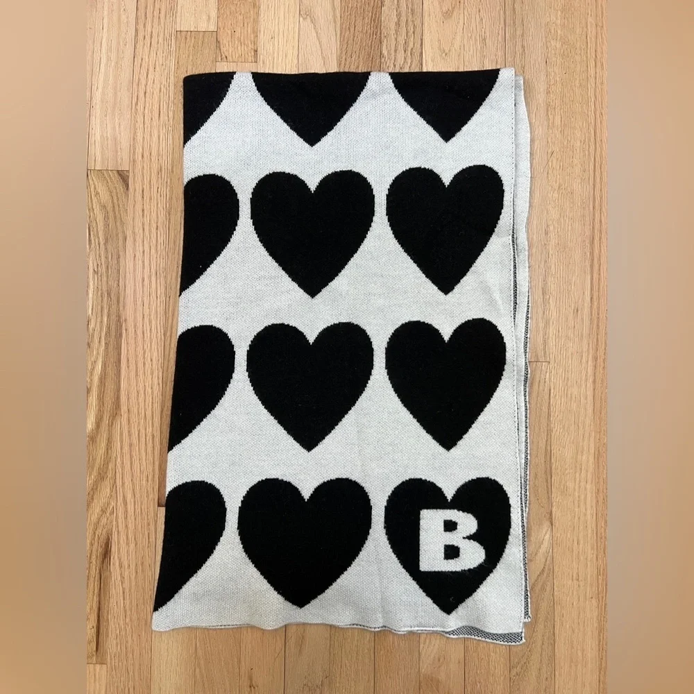 Baublebar Black Cream Wrapped In Love Custom Heart Blanket Letter‎ B